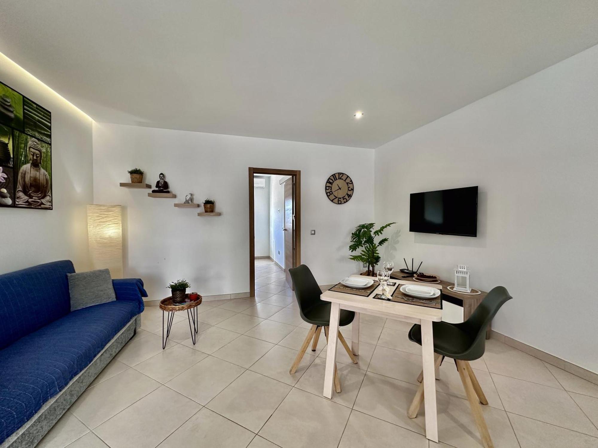 7 Moons B Solo Adultos San Bartolomé